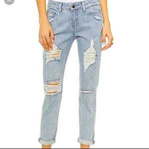 DL1961 NOLITA Slouchy Jeans - SLIM DISTRESSED LIGHT WASH JEANS 27 NEW